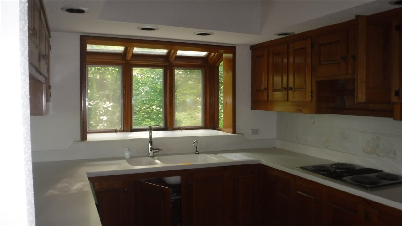 353 Peregrine Road Plymouth, VT 05056 - Photo 3 of 37 Gallery Image 3
