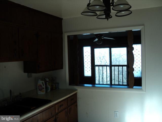 709 Valley Rd View Harpers Ferry, WV 25425 - Photo 13 of 16 Kitchen3