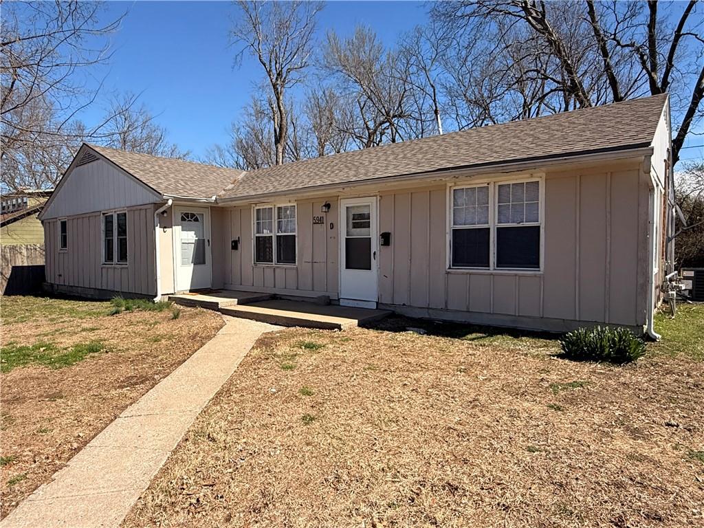 5941 Raytown Road Raytown, MO 64133 - Photo 2 of 38