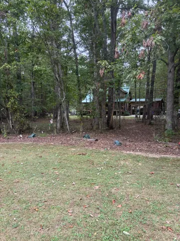 a view of entryway with a front door