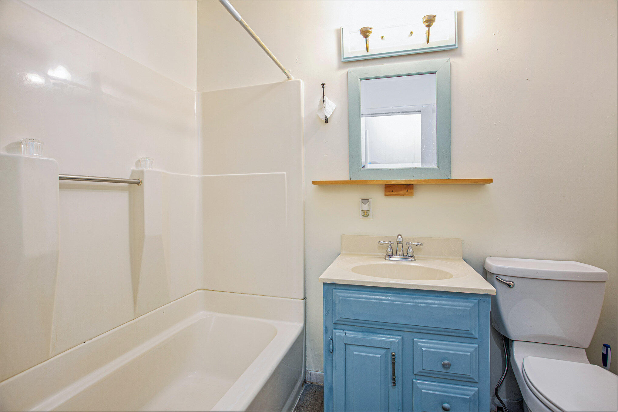 1064 South Sheridan Road Stanton, MI 48888 - Photo 16 of 28 Upstairs Bath