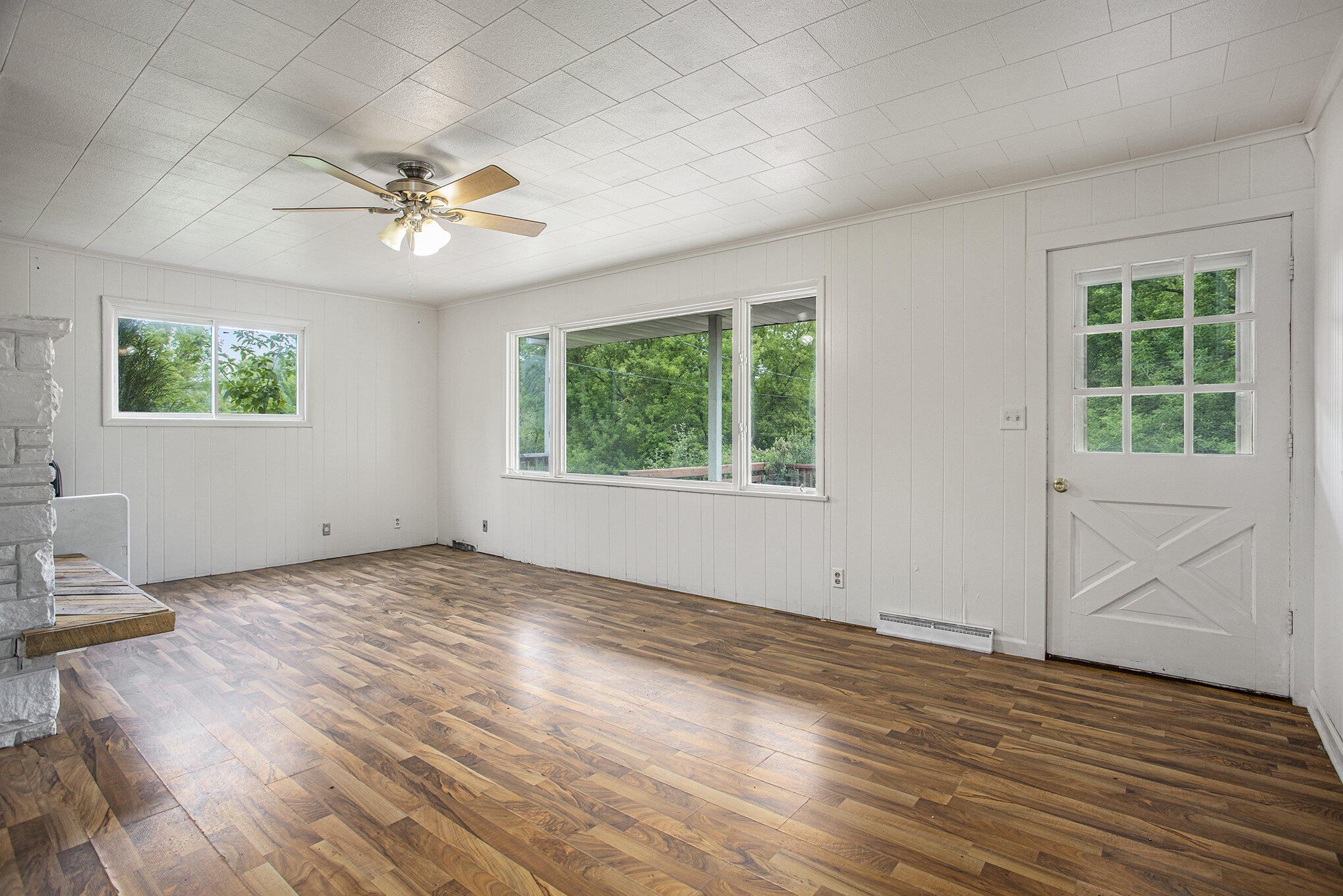 1064 South Sheridan Road Stanton, MI 48888 - Photo 8 of 28 Living Room