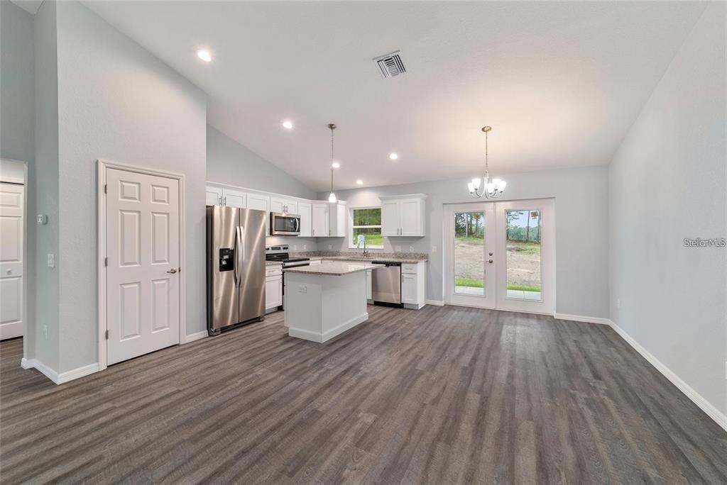 7729 Southwest 146th Ln Road Ocala, FL 34473 - Photo 4 of 19