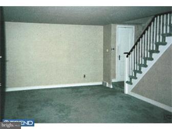203 East Manoa Road Havertown, PA 19083 - Photo 3 of 9 Living Room
