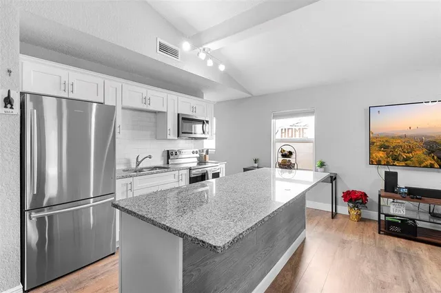 $265,000 | 610 Nardello Drive, Deltona, FL 32725