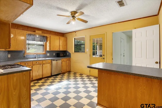 $139,900 | 13418 County Road 2290, Arp, TX 75750