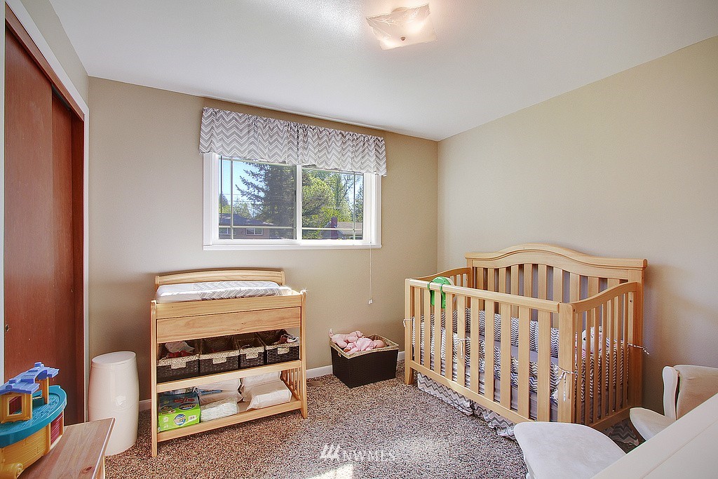 12217 155th Avenue Southeast Renton, WA 98059 - Photo 13 of 15 Gallery Image 13