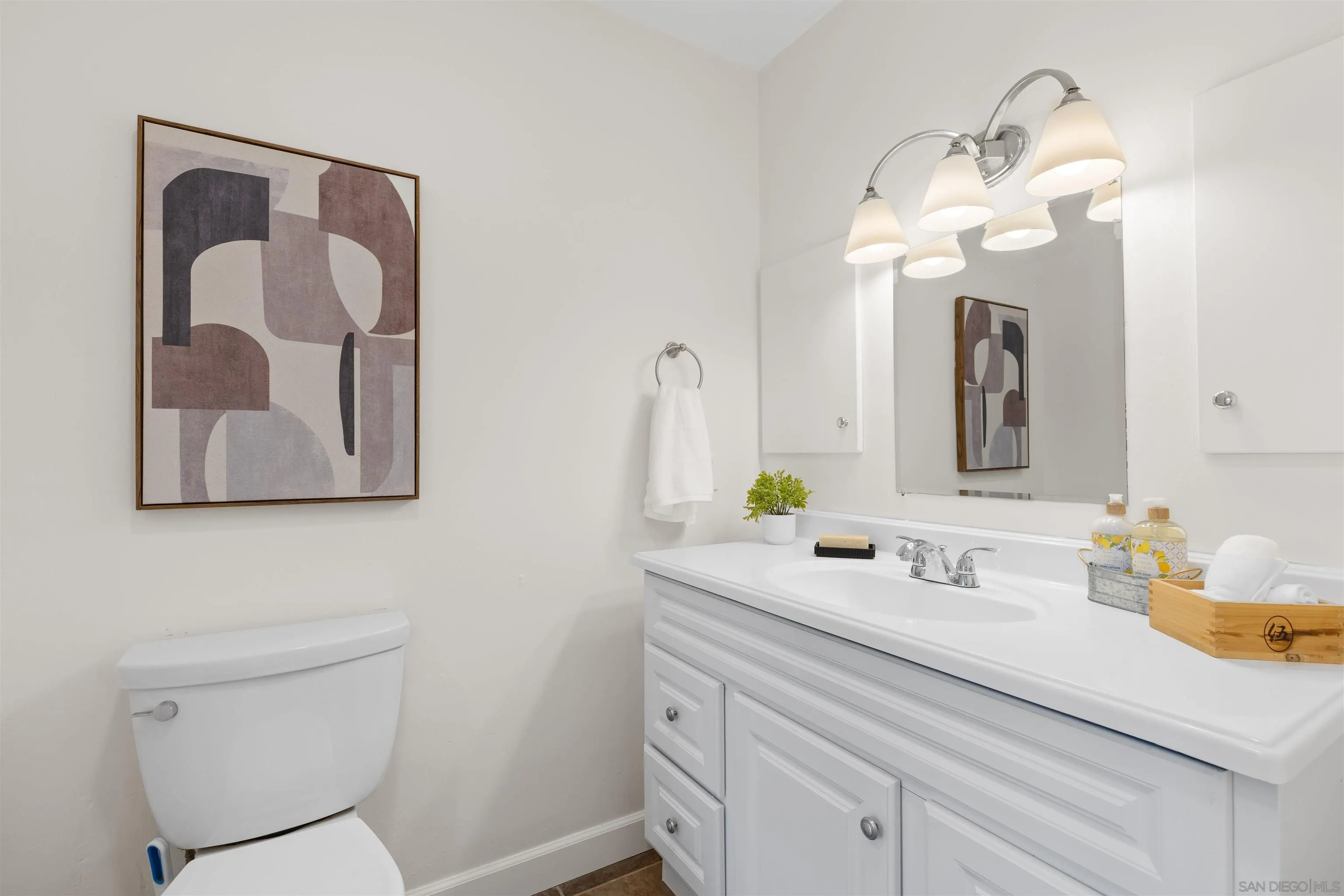 25311 Jesmond Dene Road Escondido, CA 92026 - Photo 16 of 51 Gallery Image 16