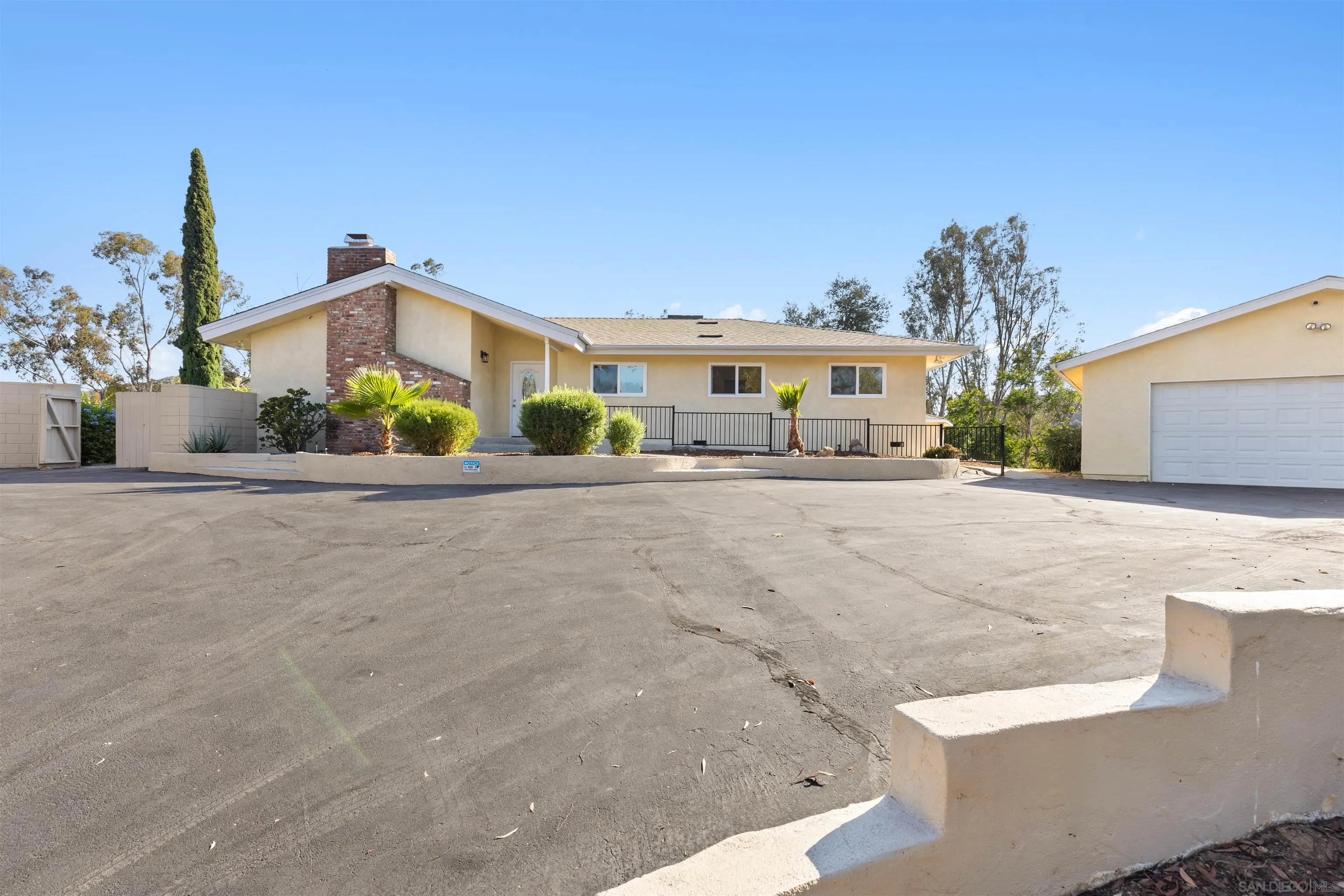 25311 Jesmond Dene Road Escondido, CA 92026 - Photo 40 of 51 Gallery Image 40