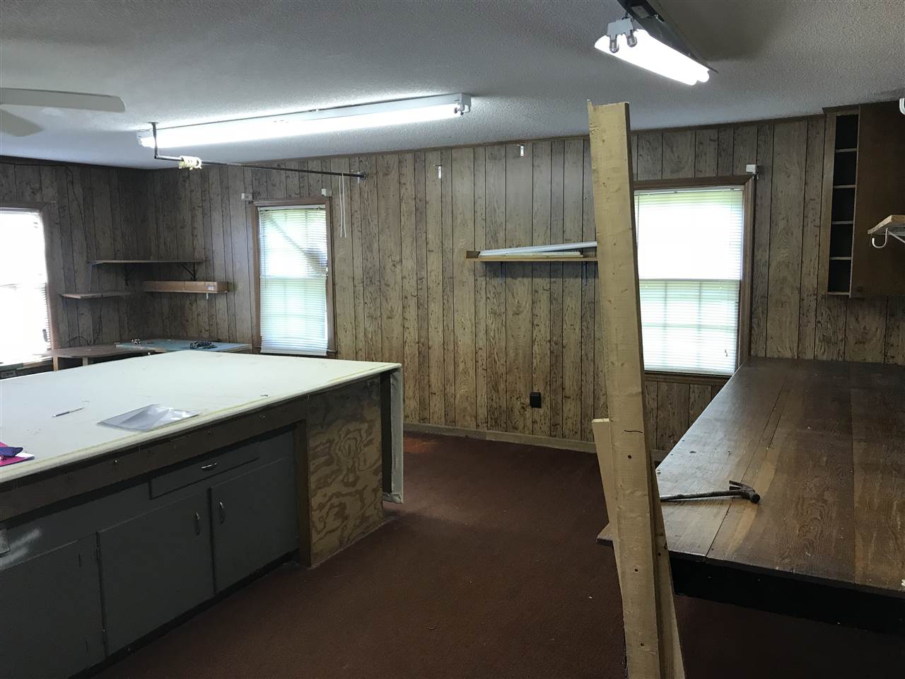 410 Dickson Road Campobello, SC 29322 - Photo 16 of 33