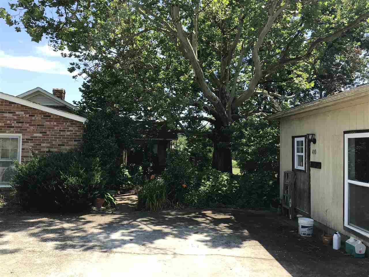 410 Dickson Road Campobello, SC 29322 - Photo 21 of 33