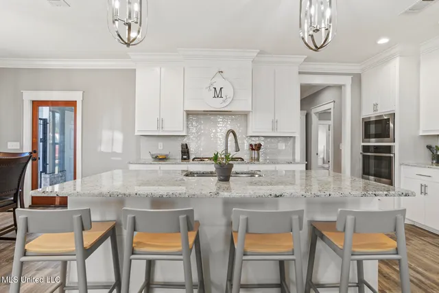 $375,000 | 806 Long Leaf Circle, Brandon, MS 39042