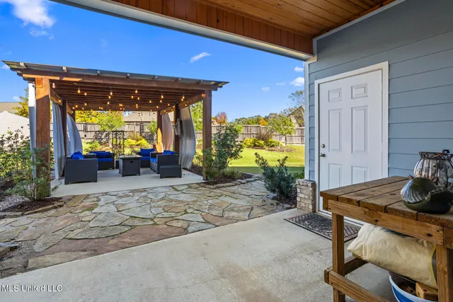 $375,000 | 806 Long Leaf Circle, Brandon, MS 39042