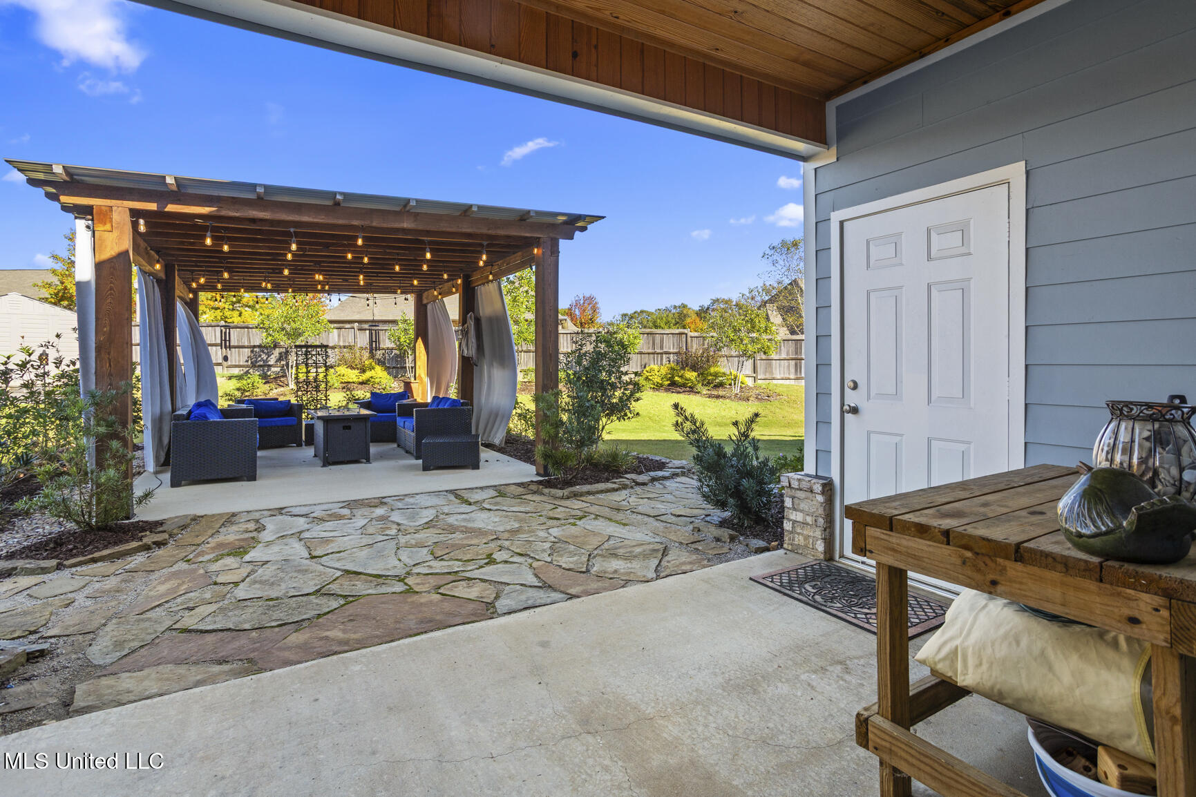 806 Long Leaf Circle Brandon, MS 39042 - Photo 35 of 39 806 Long Leaf-30