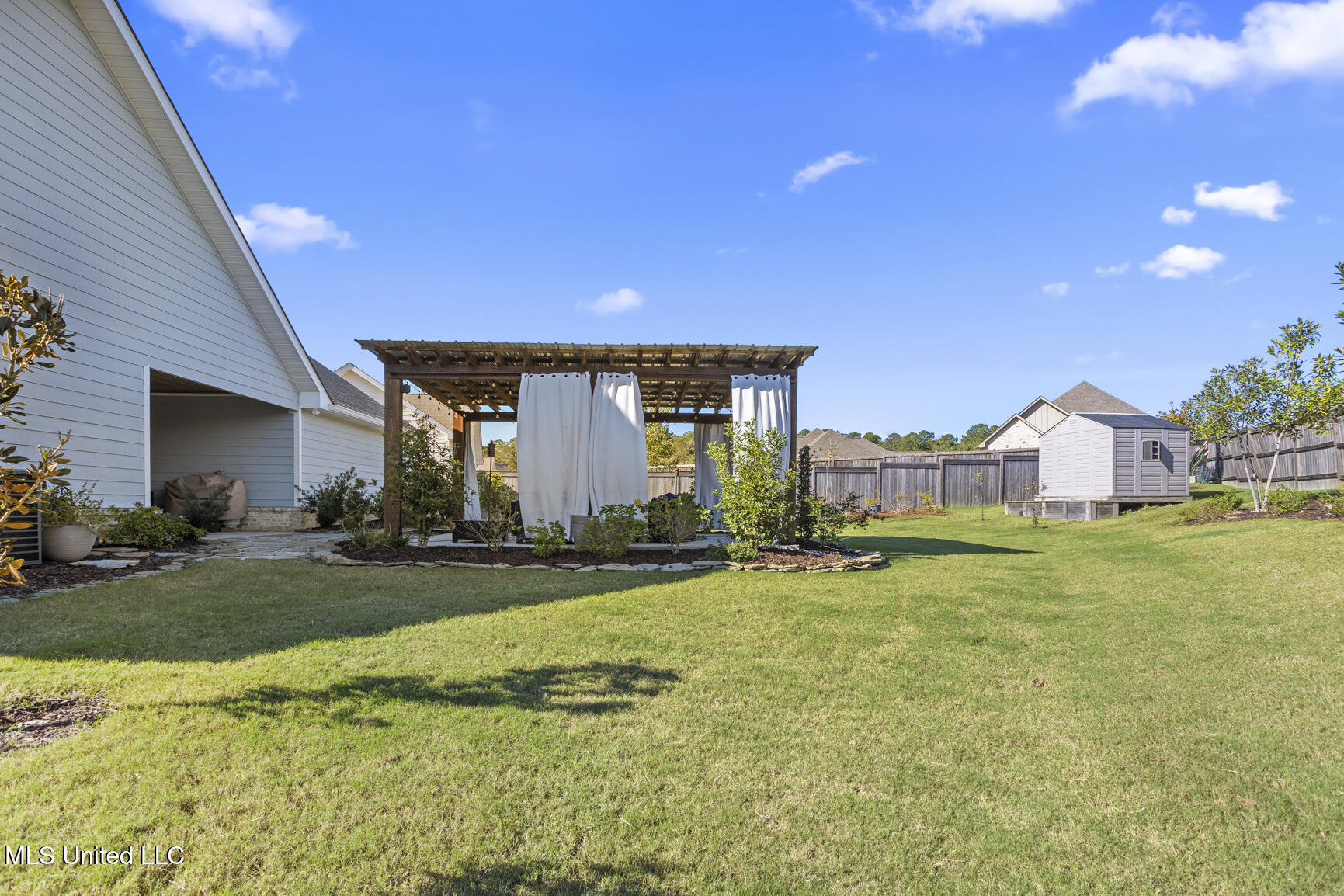 806 Long Leaf Circle Brandon, MS 39042 - Photo 38 of 39 806 Long Leaf-35