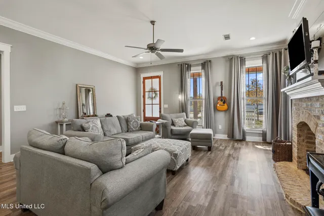 $375,000 | 806 Long Leaf Circle, Brandon, MS 39042