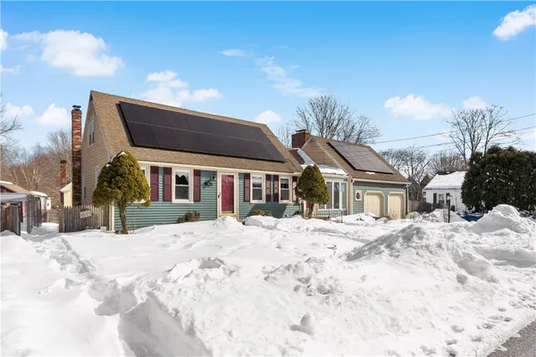 $615,000 | 33 Detroit Avenue, Warren, RI 02885
