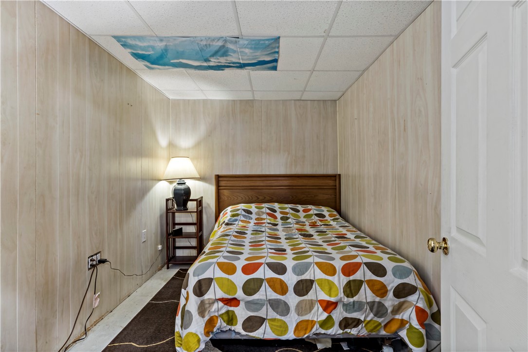 33 Detroit Avenue Warren, RI 02885 - Photo 31 of 40 basement bonus space/office