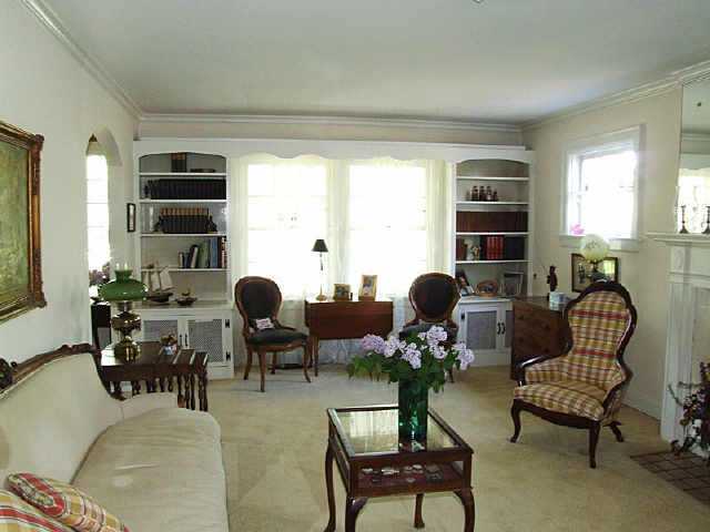 120 North Cassingham Road Columbus, OH 43209 - Photo 3 of 5