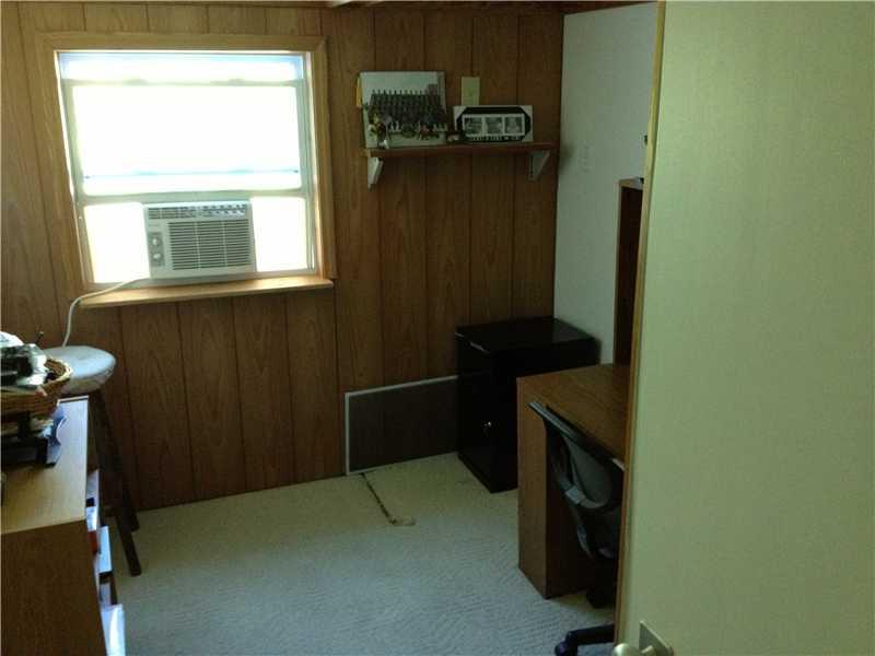 3353 Ivanhoe Road Sharpsville, PA 16150 - Photo 18 of 25 Computer Room.