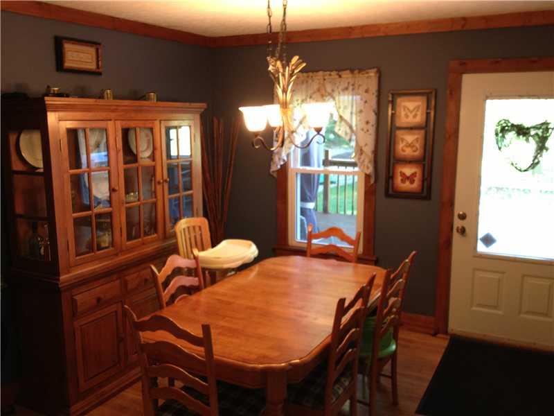 3353 Ivanhoe Road Sharpsville, PA 16150 - Photo 6 of 25 Dining Room.