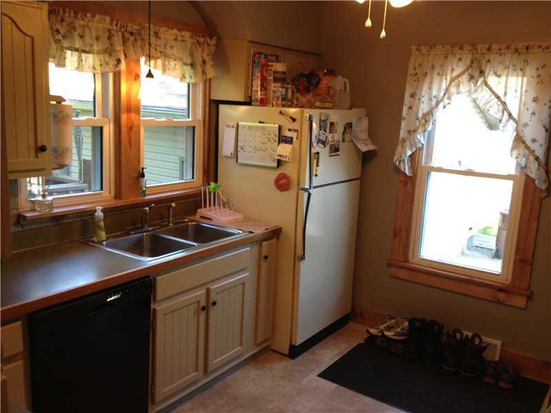 3353 Ivanhoe Road Sharpsville, PA 16150 - Photo 8 of 25 Kitchen.