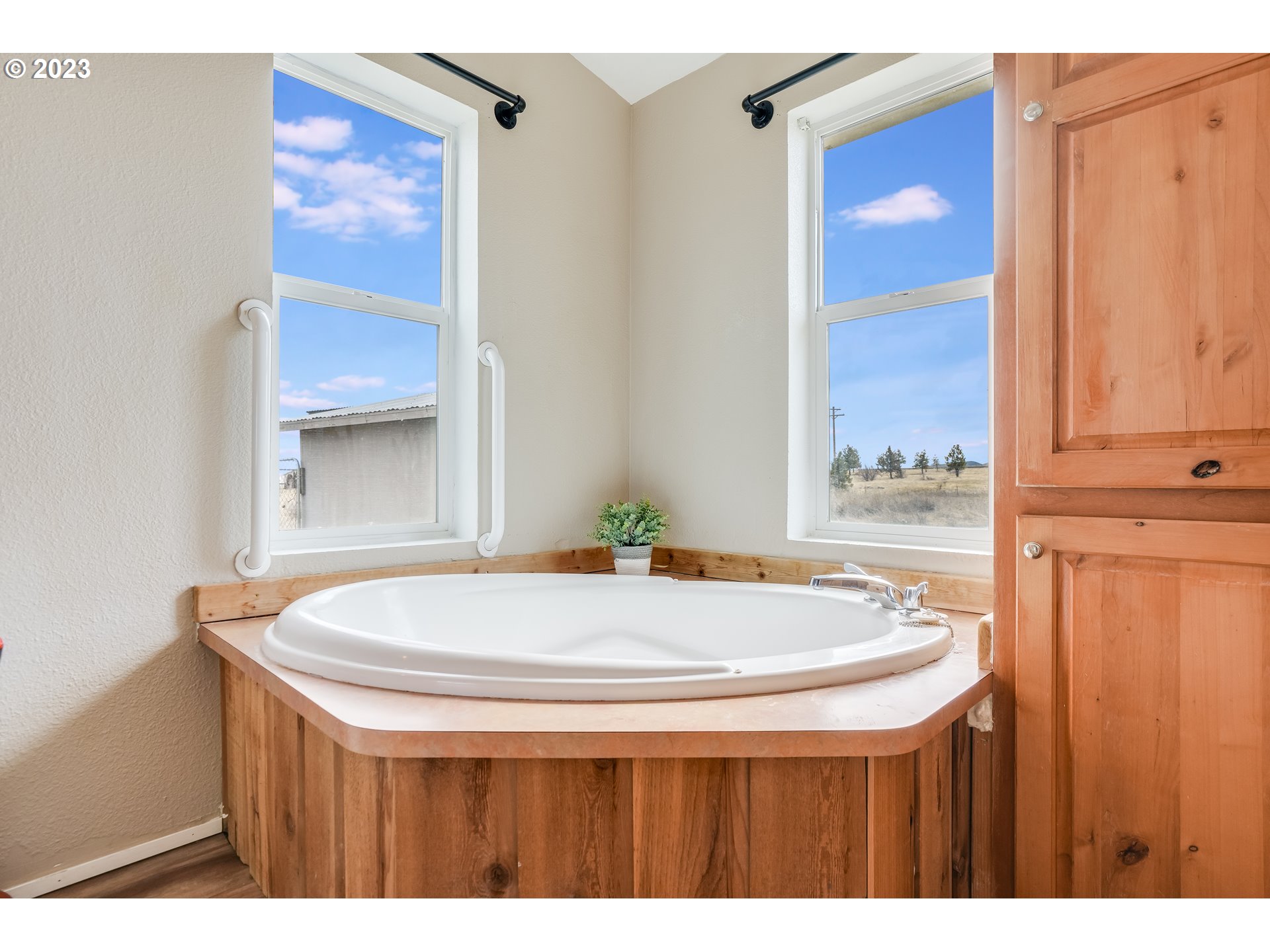 1041 High Prairie Road Lyle, WA 98635 - Photo 21 of 27 Gallery Image 21