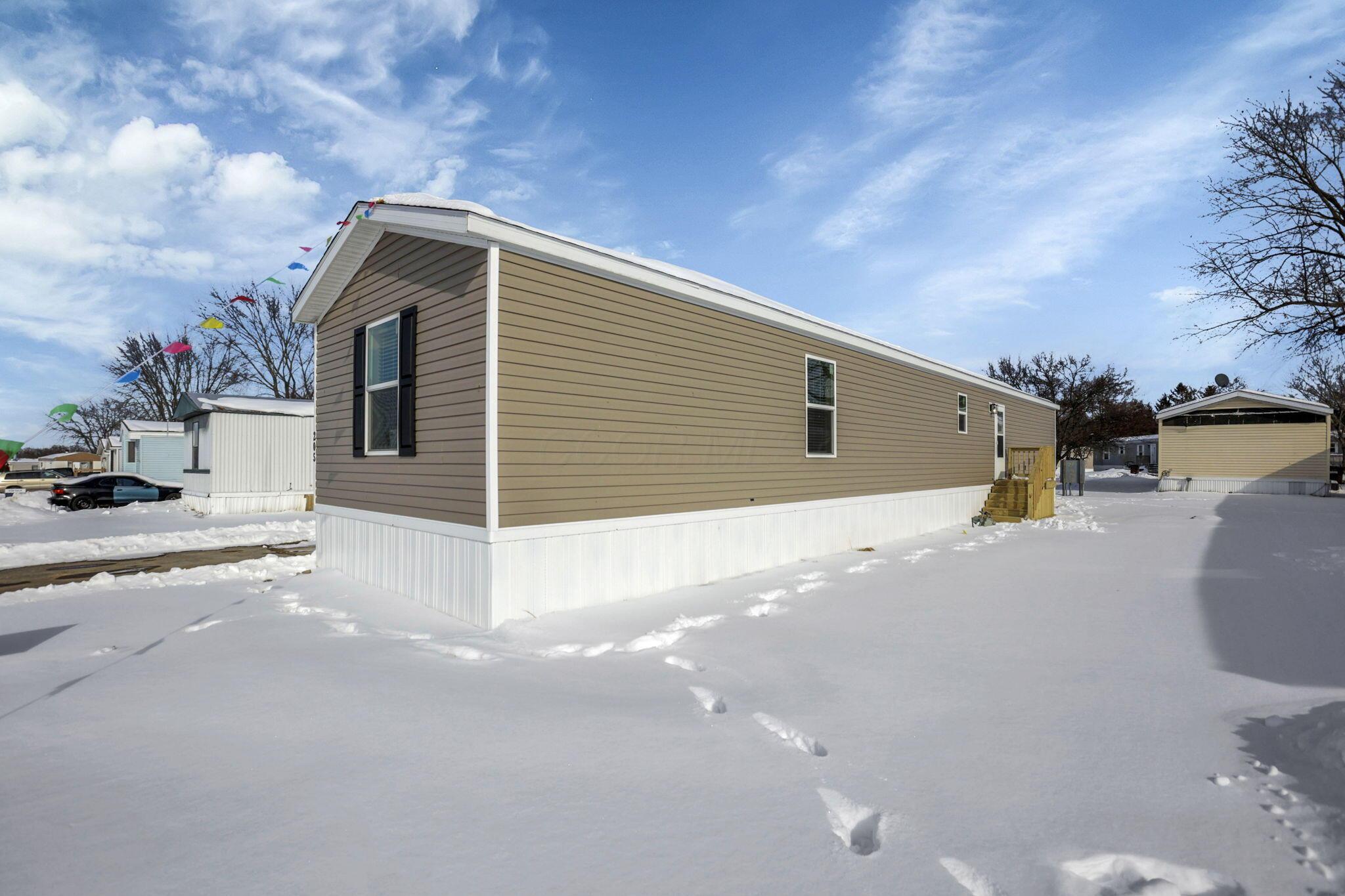 1330 Hanover Road Delaware, OH 43015 - Photo 4 of 27 311-web-or-mls-SMEP3987