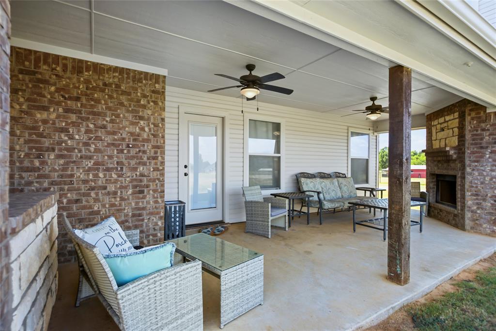 1389 Thomas Road Springtown, TX 76082 - Photo 24 of 36 Gallery Image 24