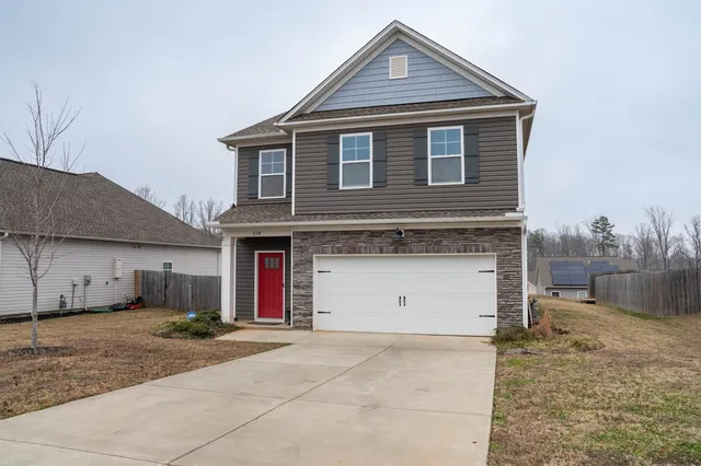$289,000 | 638 Grantleigh Drive, Duncan, SC 29334
