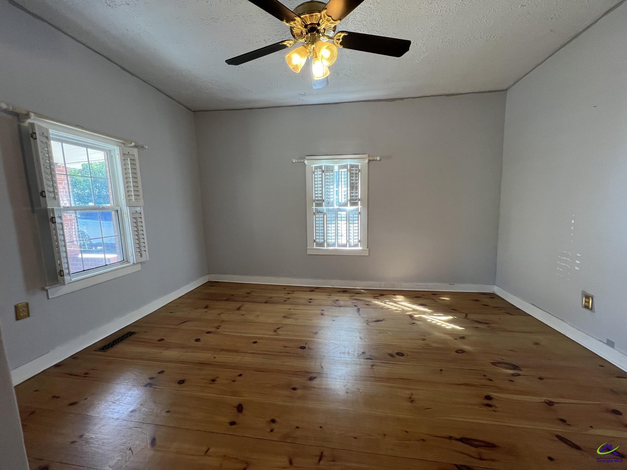 128 Rose Street Cochran, GA 31014 - Photo 7 of 28