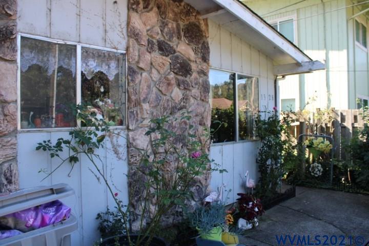1328 3rd Street Northwest Salem, OR 97304 - Photo 1 of 28