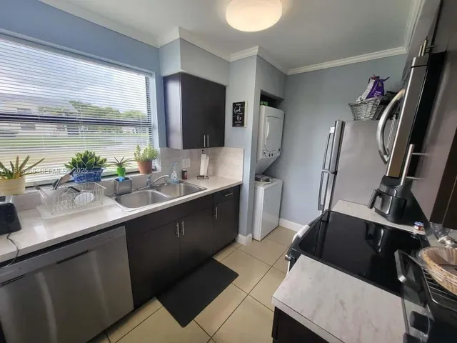 a close up of a washer and dryer