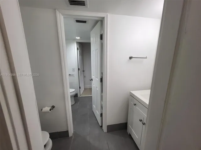 $1,900 | 960 North Franklin Avenue, Unit 960J, Homestead, FL 33034