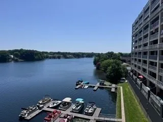 $2,700 | 65 Lake Avenue, Unit 522, Worcester, MA 01604