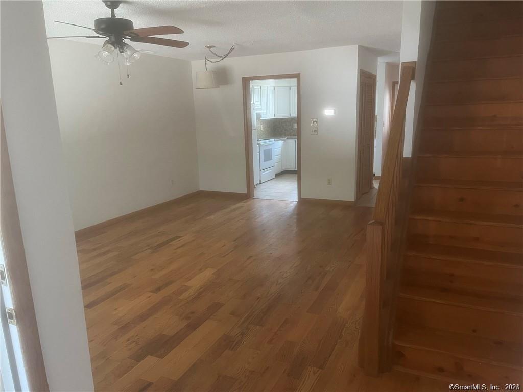 10 MacIntosh Lane, Unit 10 Ansonia, CT 06401 - Photo 1 of 13