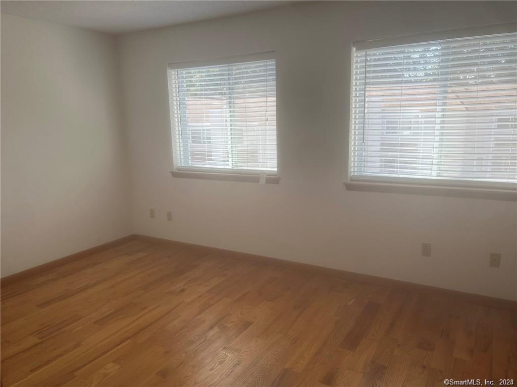 10 MacIntosh Lane, Unit 10 Ansonia, CT 06401 - Photo 11 of 13