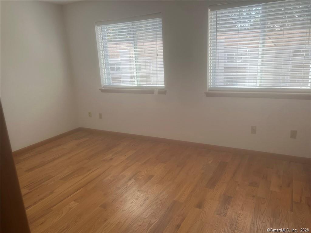 10 MacIntosh Lane, Unit 10 Ansonia, CT 06401 - Photo 8 of 13