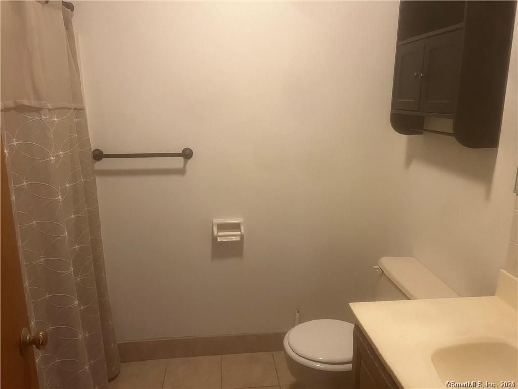 10 MacIntosh Lane, Unit 10 Ansonia, CT 06401 - Photo 10 of 13