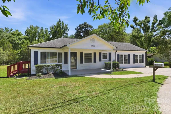 $425,000 | 2964 Ln Street, Kannapolis, NC 28083