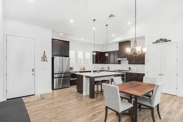 $595,000 | 7595 Twin Bridges Lane, Citrus Heights, CA 95610
