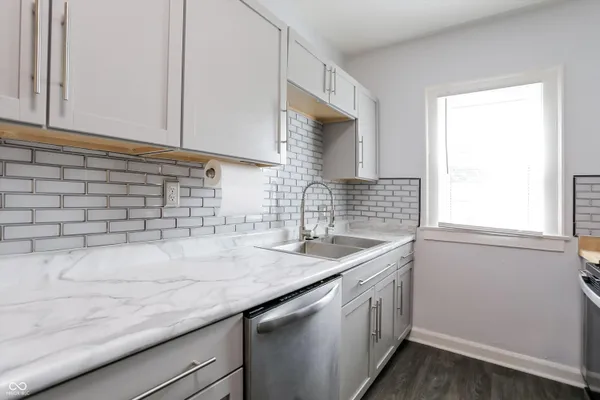 $245,000 | 945 Cecil Avenue, Indianapolis, IN 46219