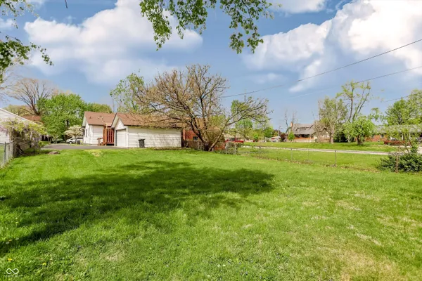 $245,000 | 945 Cecil Avenue, Indianapolis, IN 46219