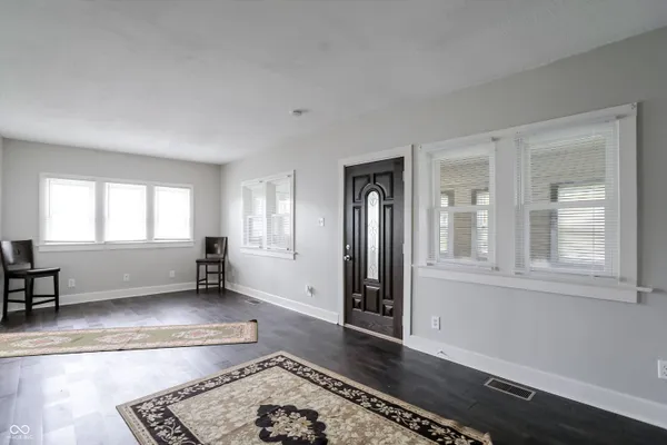 $245,000 | 945 Cecil Avenue, Indianapolis, IN 46219