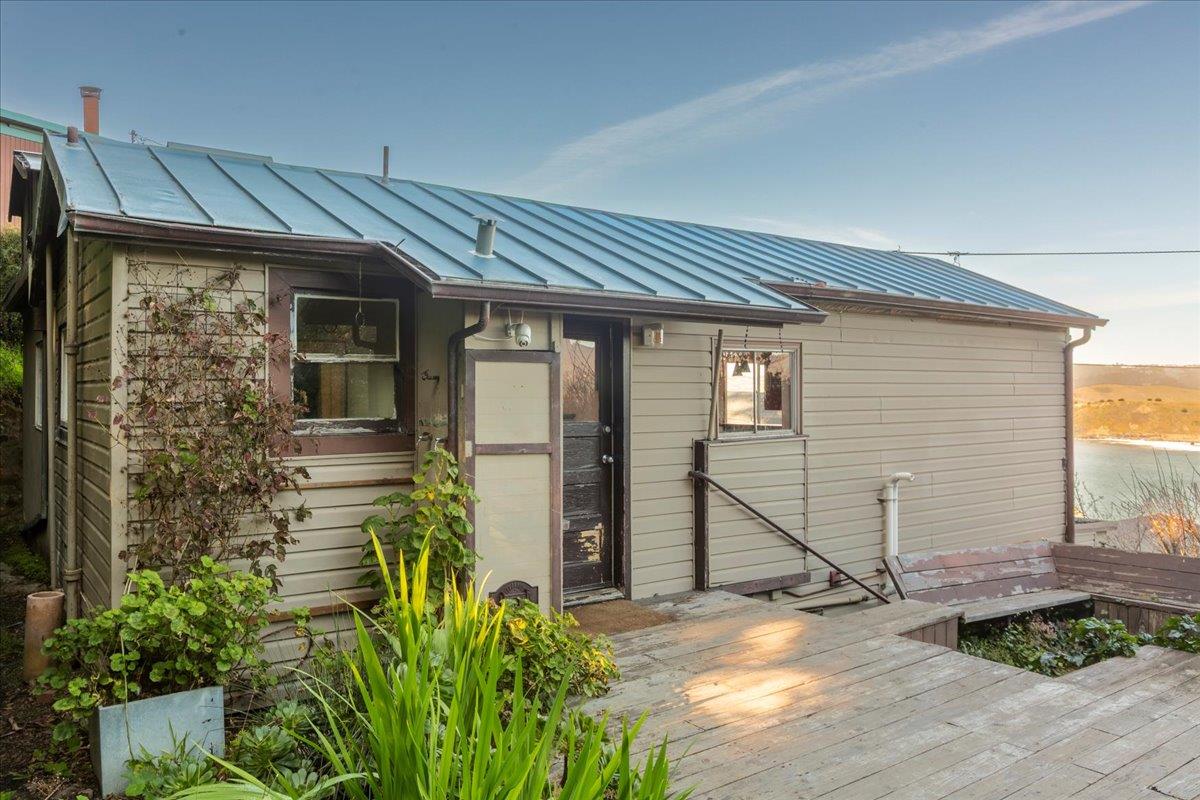 268 Olympian Way Pacifica, CA 94044 - Photo 18 of 23 front view of a house with a yard