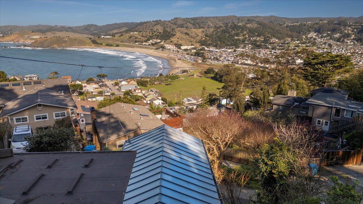 268 Olympian Way Pacifica, CA 94044 - Photo 2 of 23 a view of a city