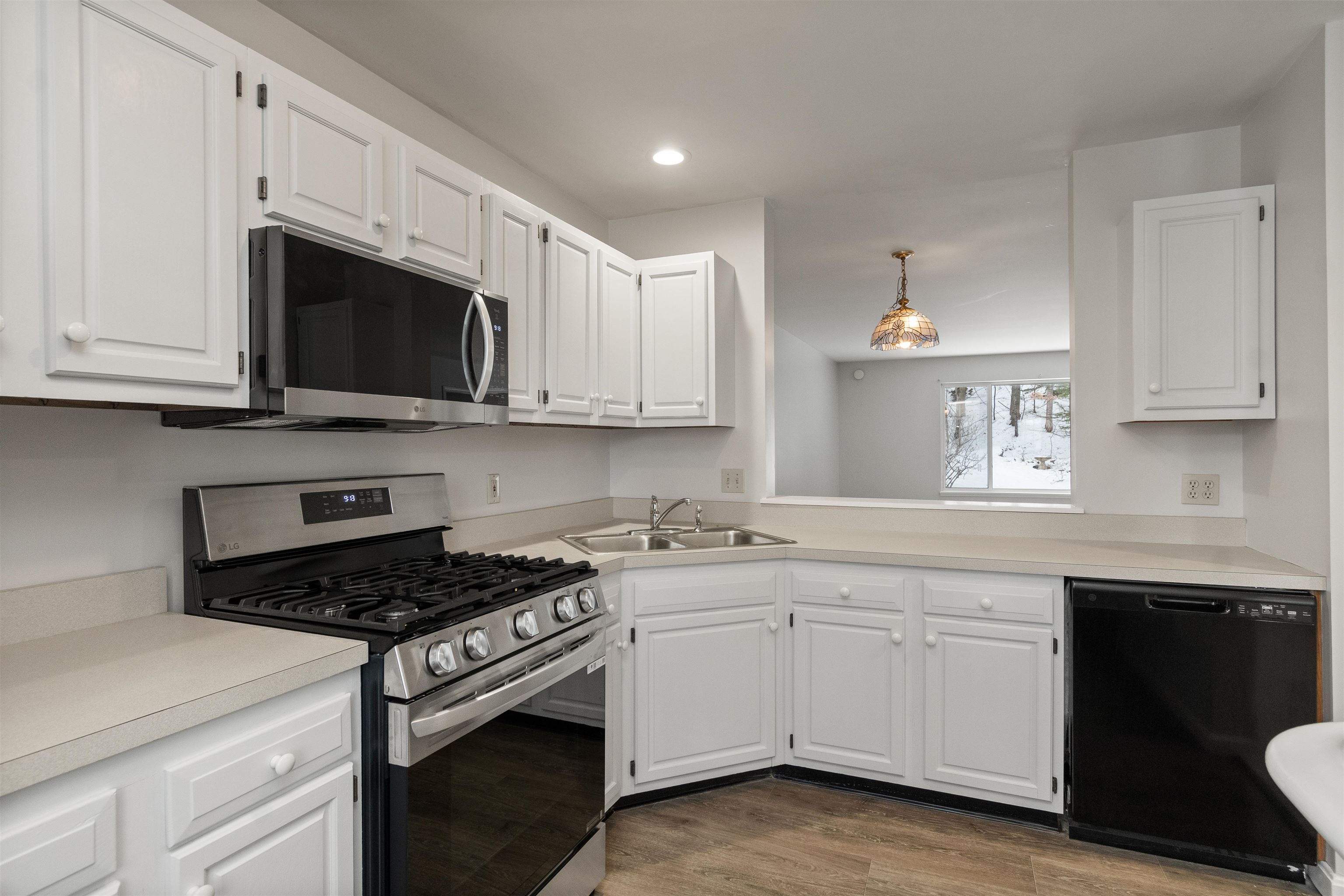 31 Steeplebush Road Essex, VT 05452 - Photo 7 of 47