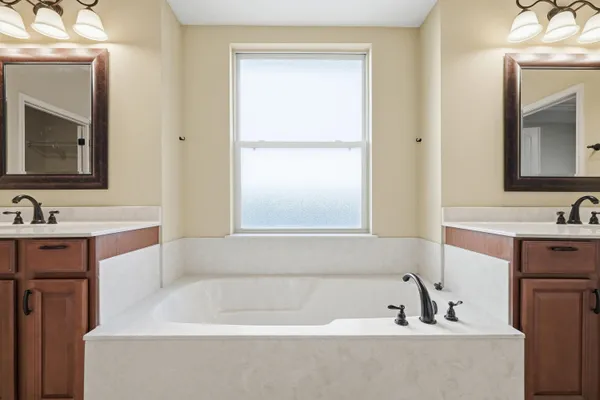 $3,300 | 1705 19th Street, Niceville, FL 32578