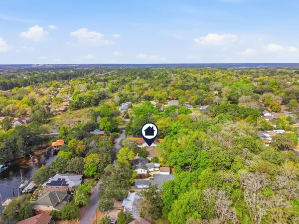 $3,300 | 1705 19th Street, Niceville, FL 32578