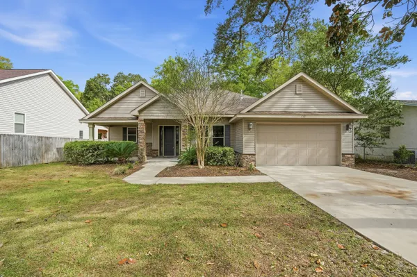 $3,300 | 1705 19th Street, Niceville, FL 32578